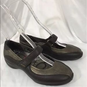 Ecco Cloud 6M / 36 Leather Mary Jane Flats